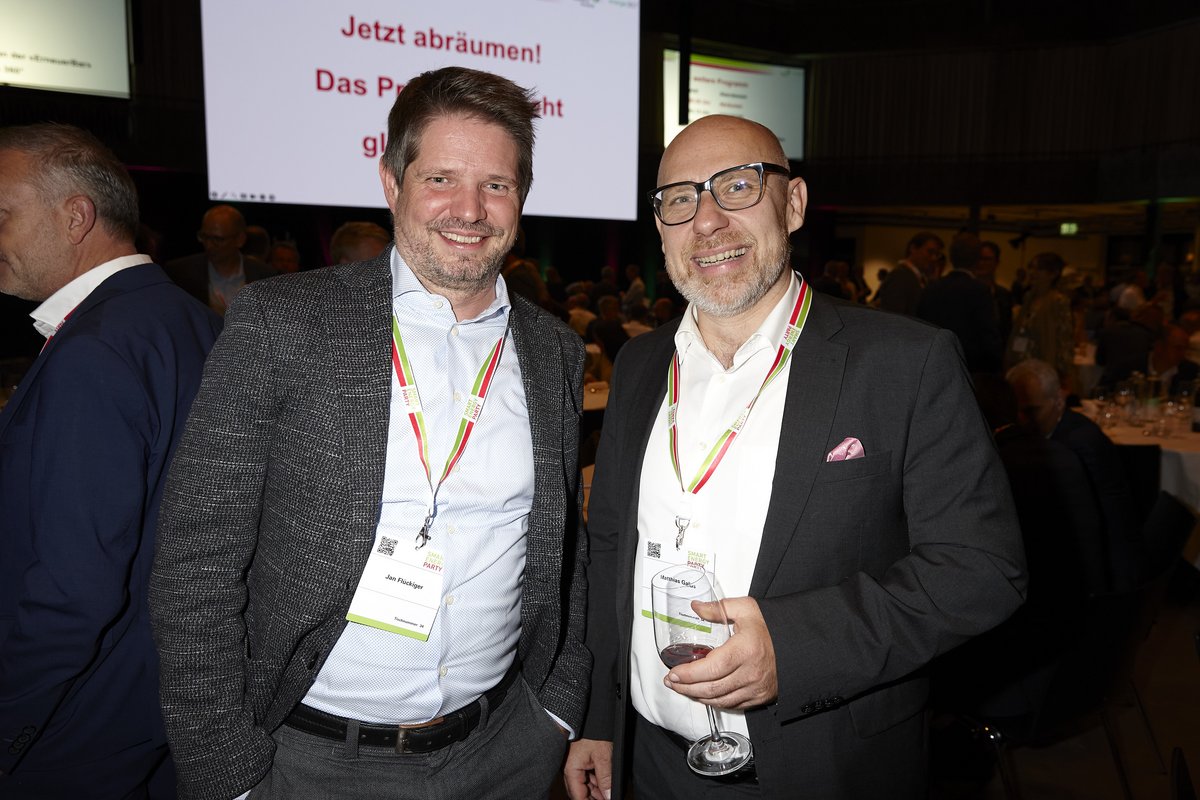 Der VSE trifft auf das Bundesamt für Energie: Jan Flückiger und Matthias Galus.