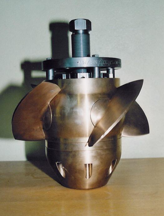 <strong>Figure 3</strong> Roue à 4 pales du modèle réduit d’une Kaplan (diamètre externe de roue de 300 mm).