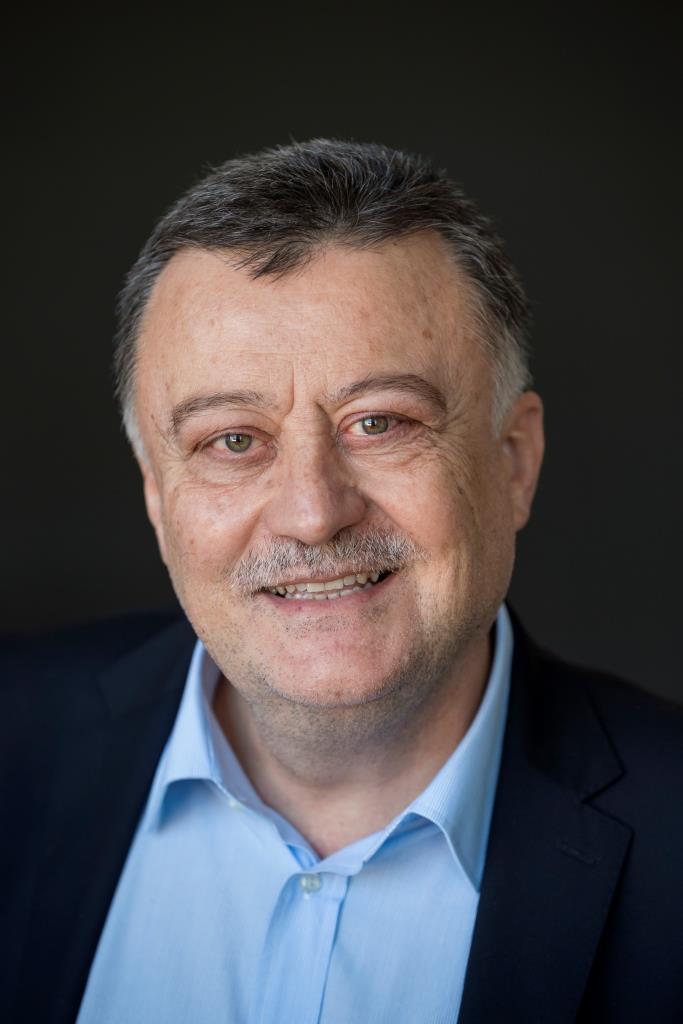 Konstantinos Boulouchos, professeur à l’ETHZ au sein de l’Institut pour la technique énergétique, travaille sur les systèmes durables relatifs à l’énergie et au trafic.