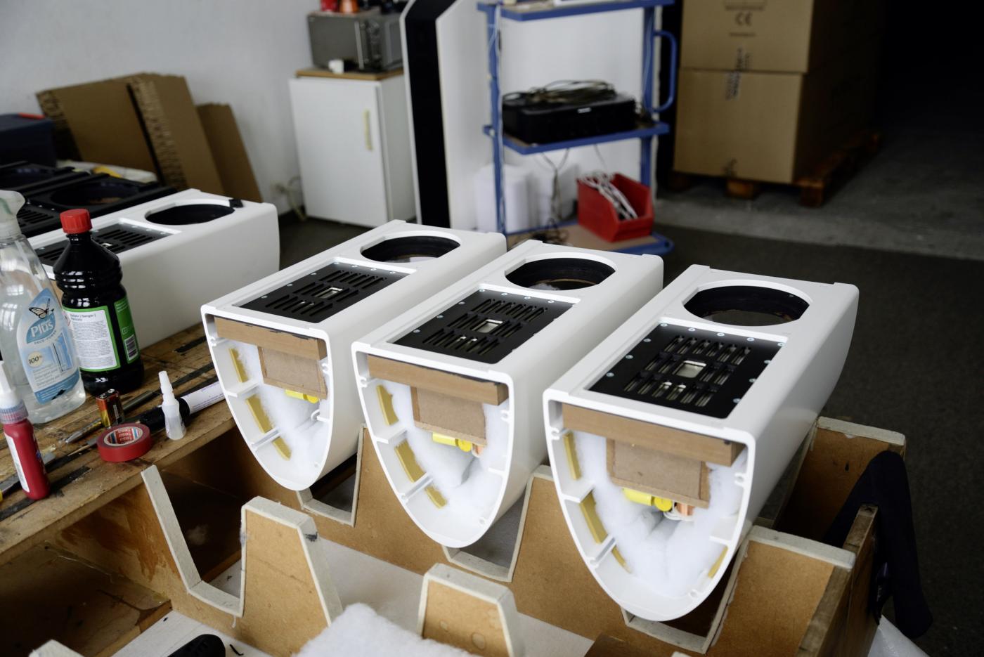 Produktion von innovativen Passivlautsprechern bei Piega am Zürichsee.