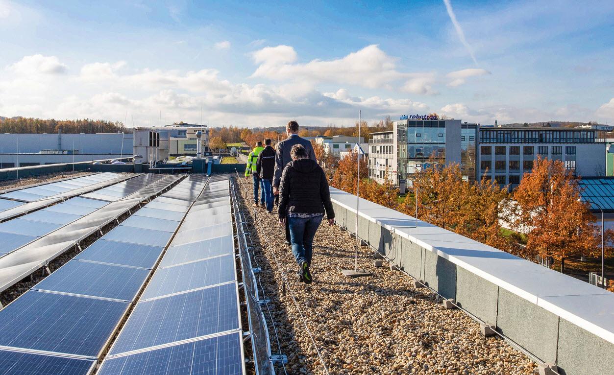 Stromerzeuger steuern: SmartGridready sieht nicht nur das Steuern von Lasten, sondern auch von Stromerzeugern wie PV-Anlagen vor.