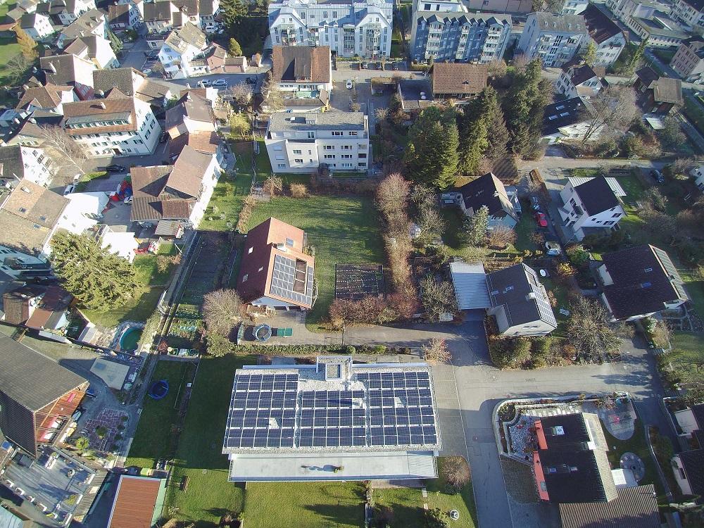 «Quartierstrom» est un projet pionnier dans le domaine du « marché local de l’électricité », mené depuis 2019 dans la commune saint-galloise de Walenstadt.