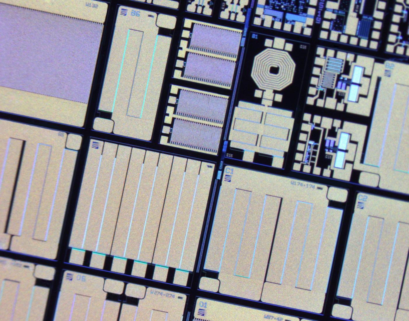 C_2106_GaN-IC