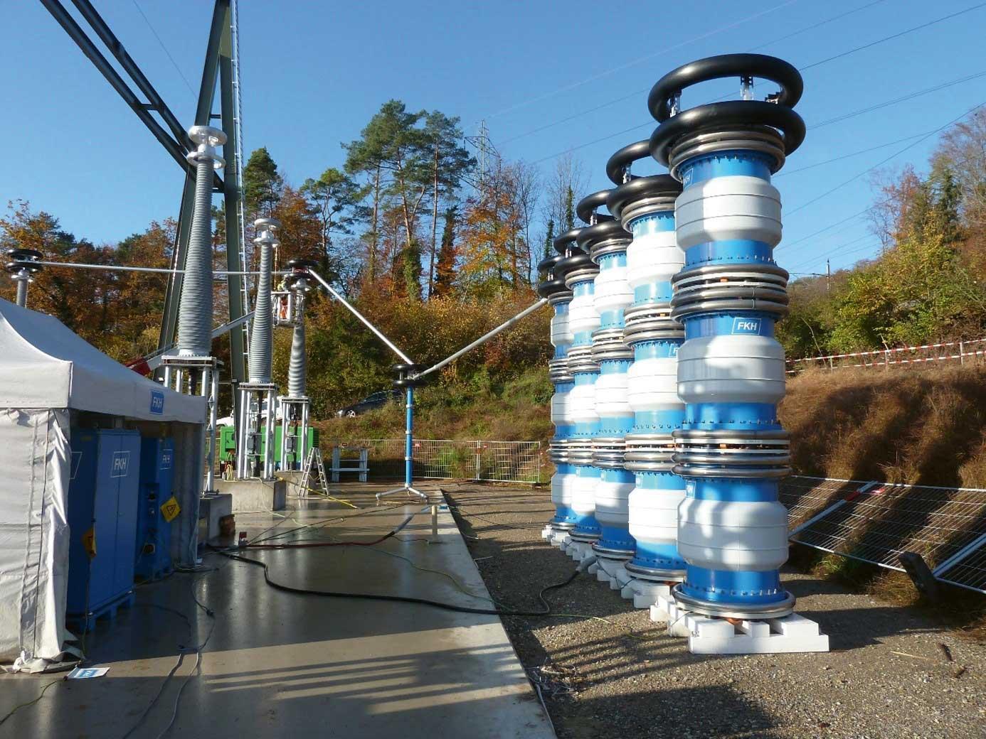 <b>Bild 1</b> Beispiel einer Kabelprüfung durch die FKH an einem 380-kV-Kabelystem.