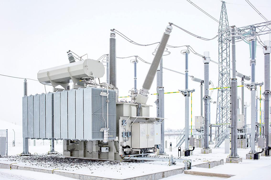 <b>Bild 2</b> Beispiel eines ölgefüllten Fixed Shunt Reactors 72 Mvar, 400 kV.