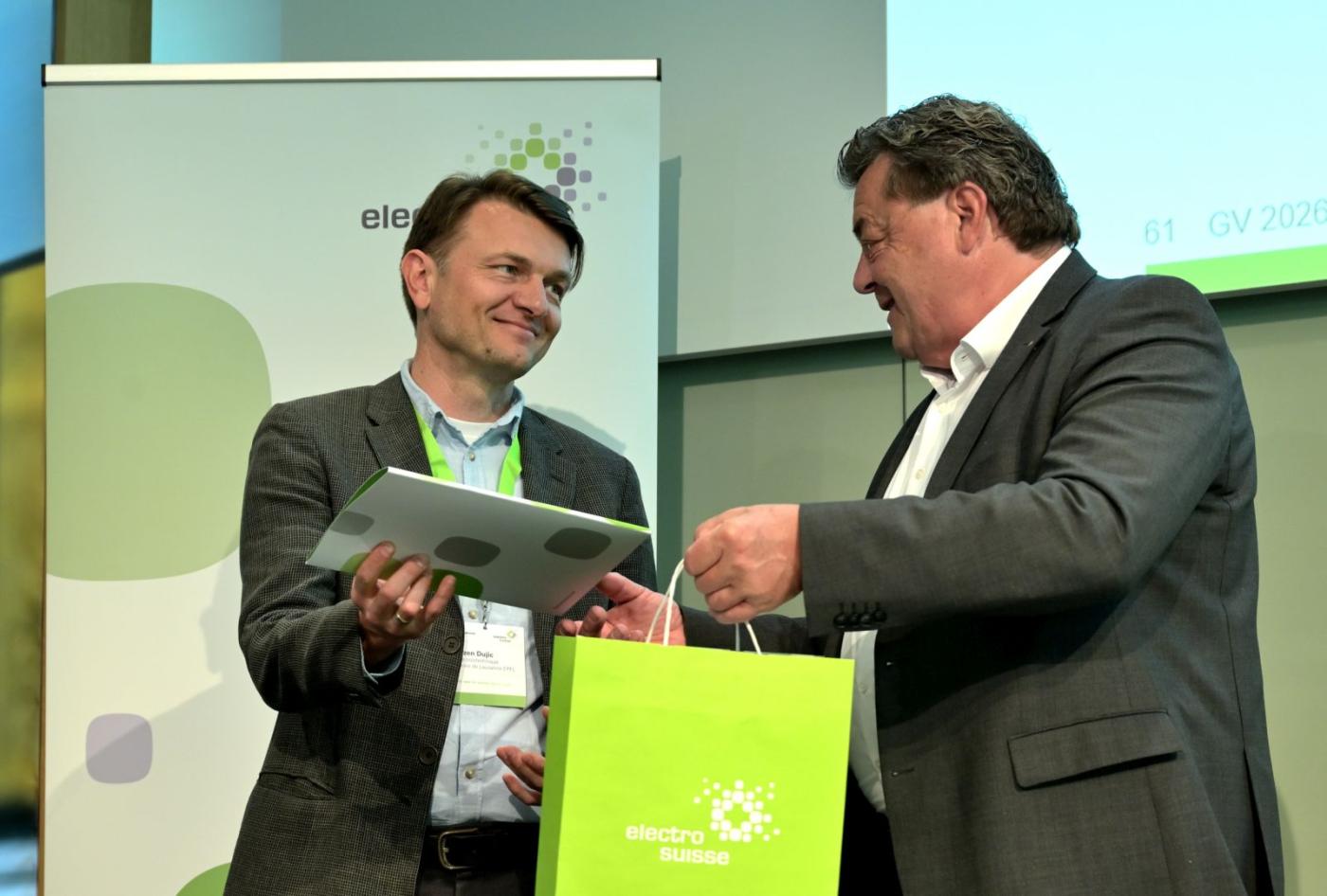 Prof. Dr. Drazen Dujic und Dr. Dieter Reichelt (v.l.)