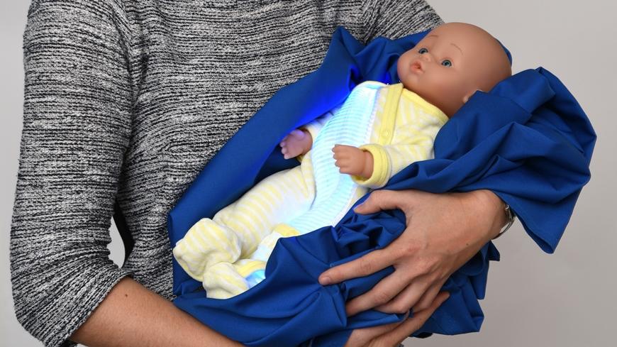Un pyjama lumineux pour les nouveau-nés