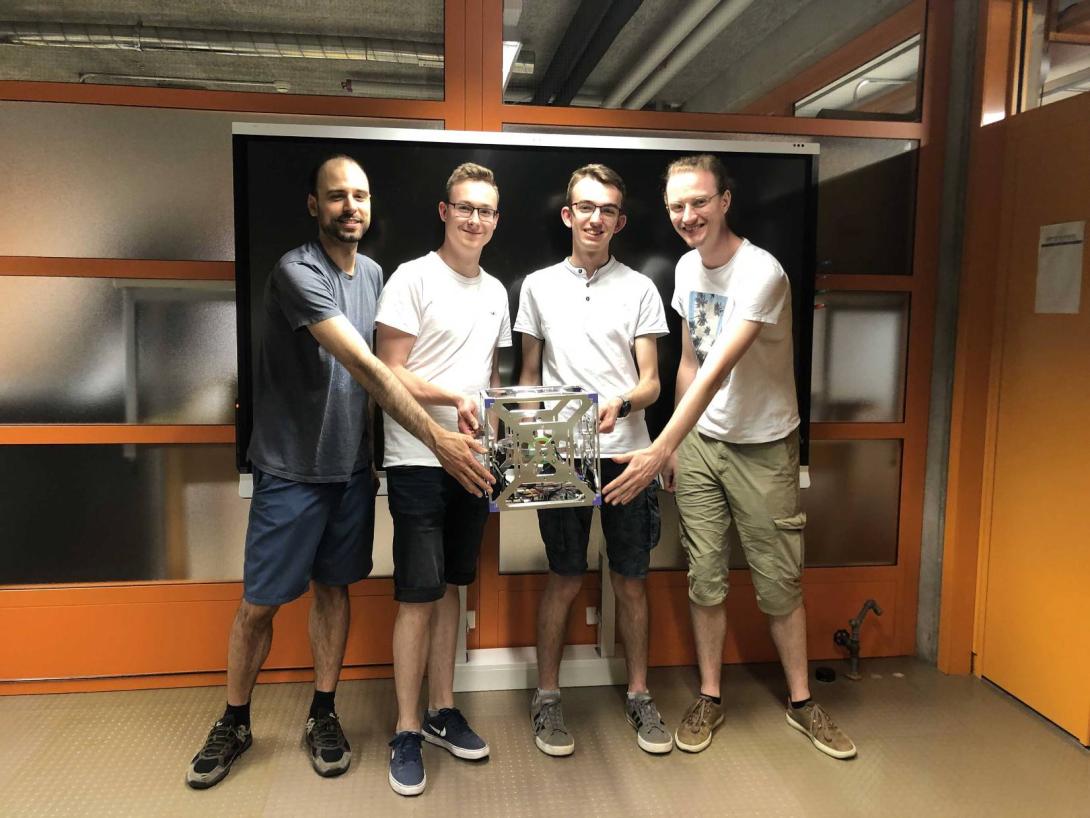 Un gyroscope motorisé pour l’enseignement