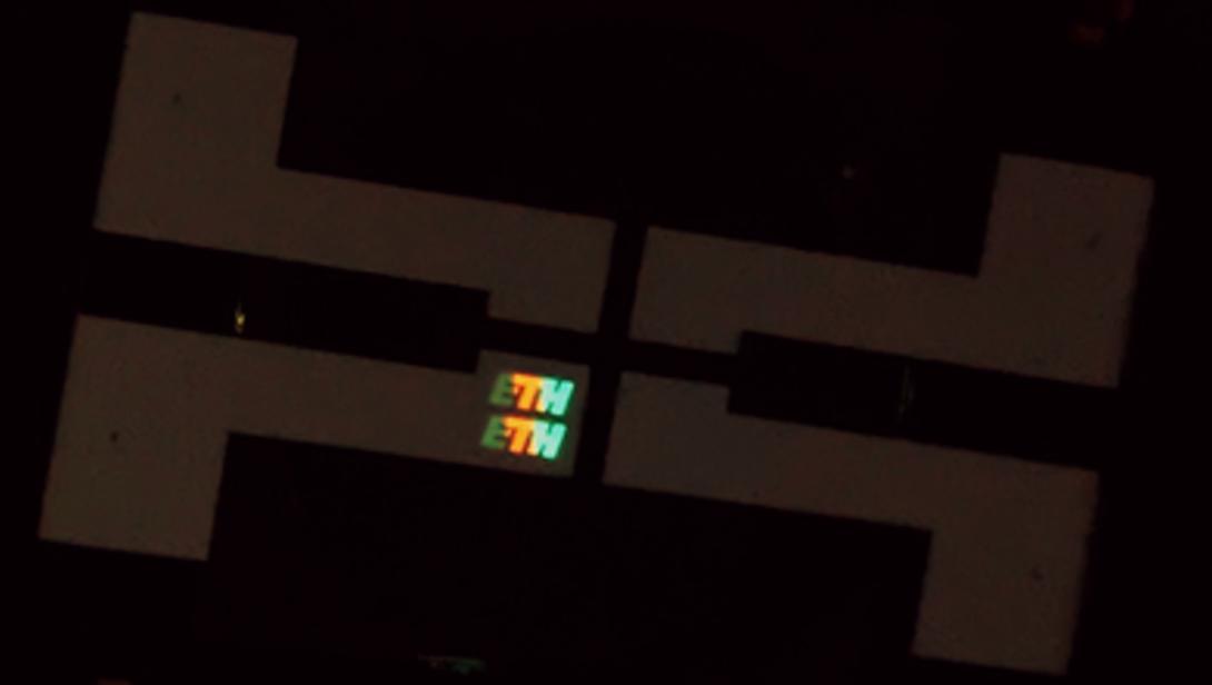 Winzige OLED-Pixel lassen sich wie Mikrochips herstellen